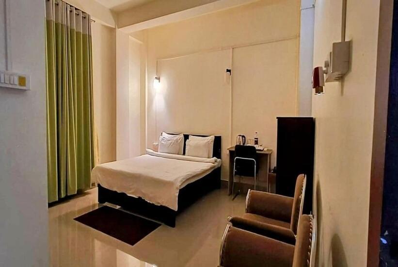 Hotel Shoolin Wood Hatikhuli Εξωτερικό φωτογραφία